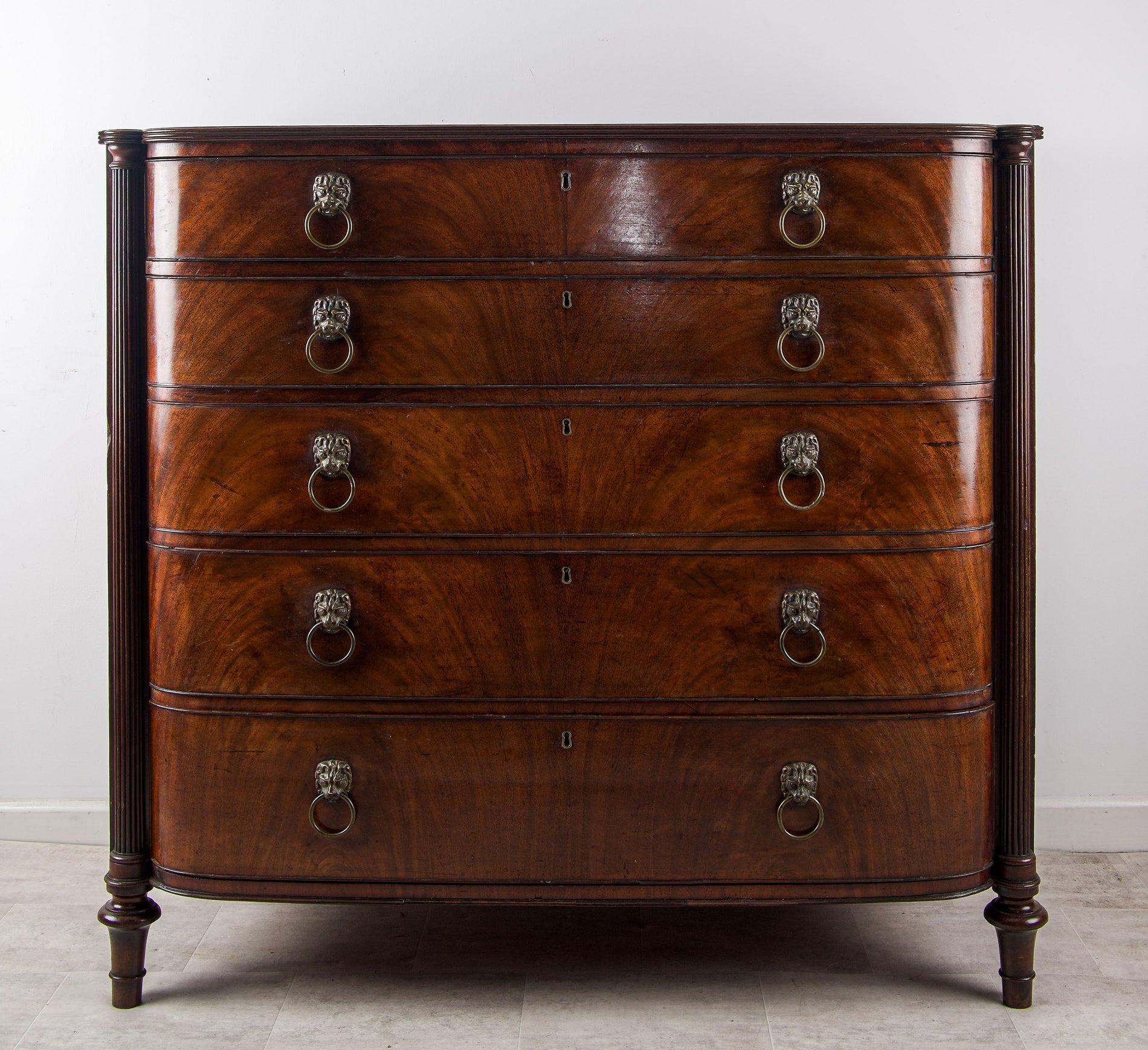 Antique Chest of Drawers: A Complete Buyer's Guide