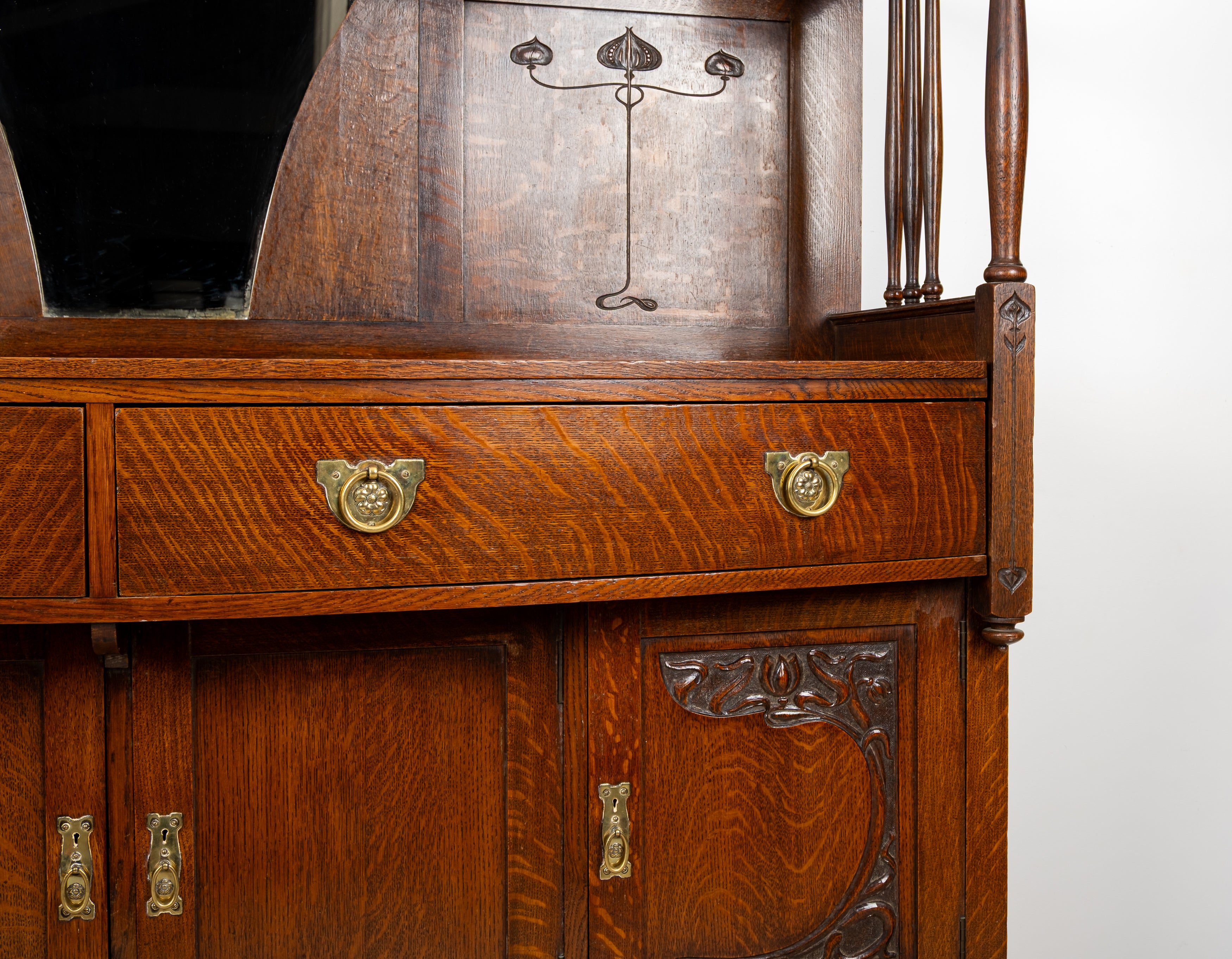 Antique Arts & Crafts Oak Sideboard with Mirror & Art Nouveau Detail c.1900