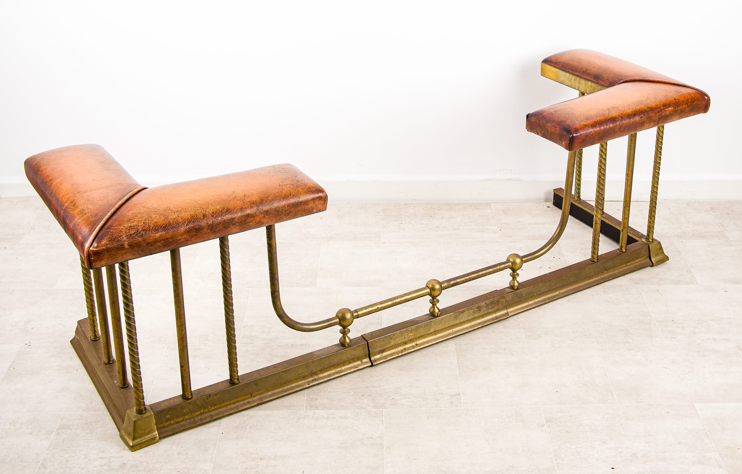 Vintage Brass Fender - Antique Style Fireplace Fender & Hearth Guard — Hawkins Antiques, Barry, South Wales