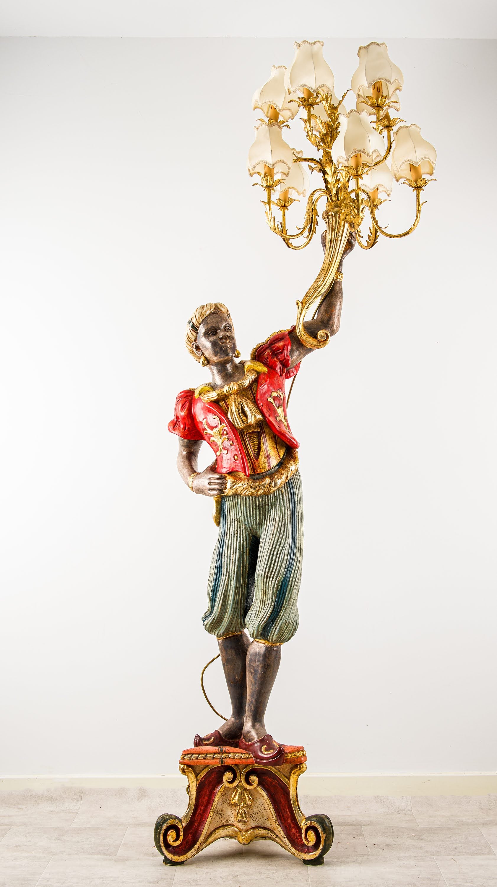 Vintage Venetian Moor Candelabra Stand - Hand-Carved & Gilt, 20th Century