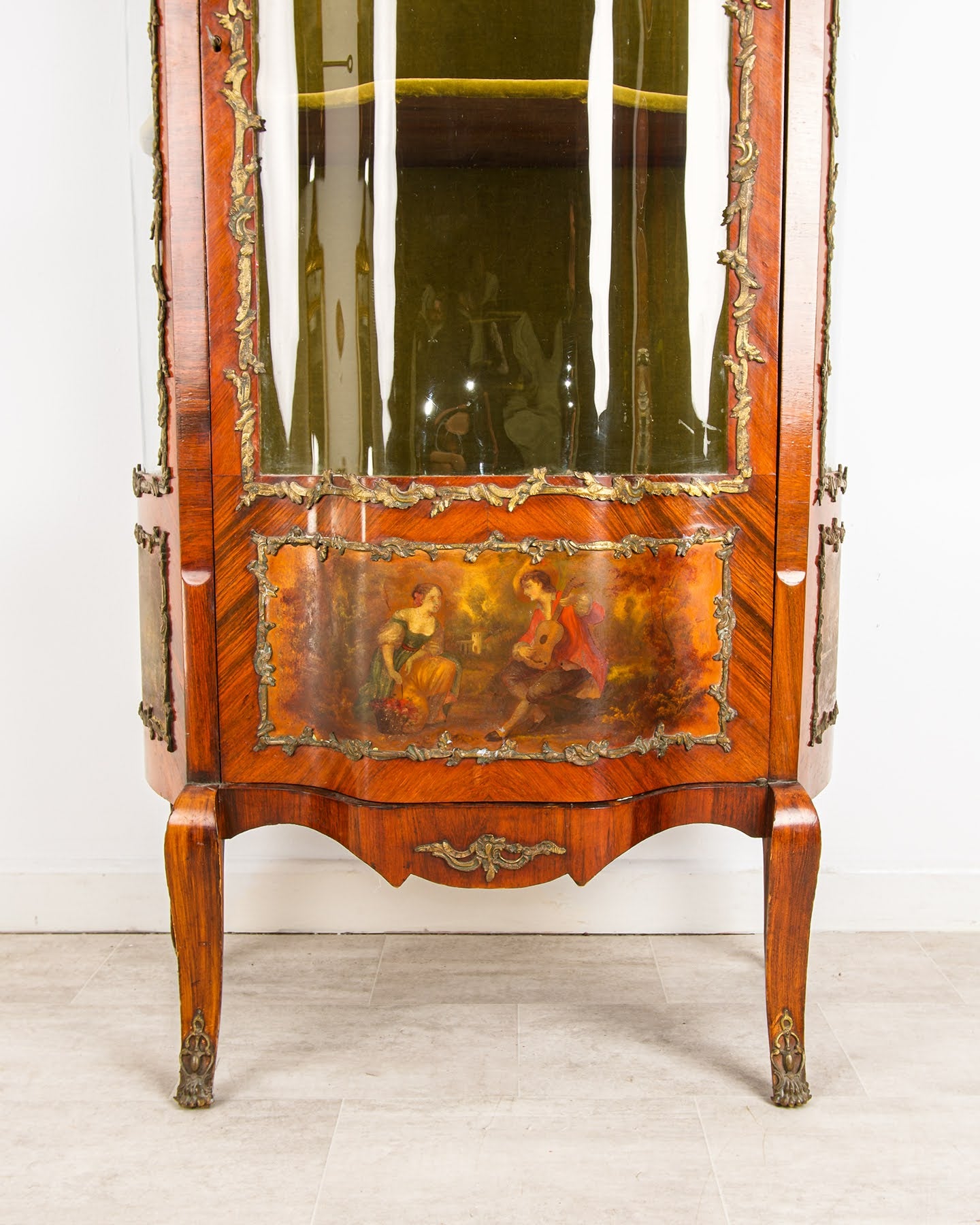 19th Century French Kingwood Vitrine Display Cabinet - Vernis Martin Panels, Ormolu Mounts & Curved Glass